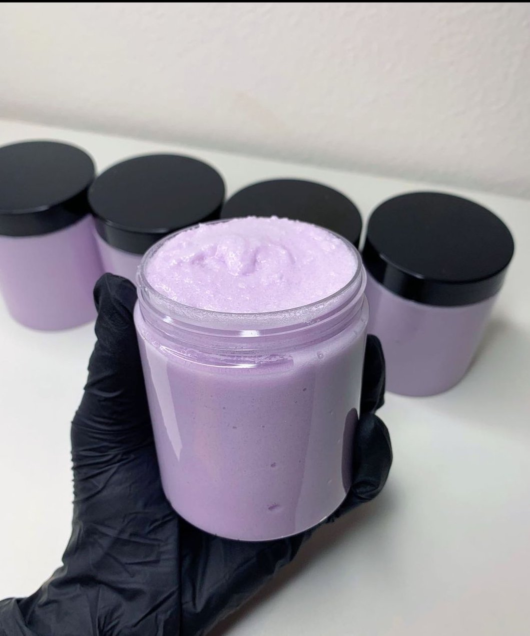 WHITENING BODY SCRUB